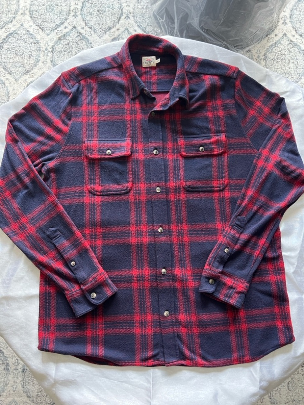Faherty Legend Red and Navy Plaid Button-Down Shirt XL elastane  for stretch